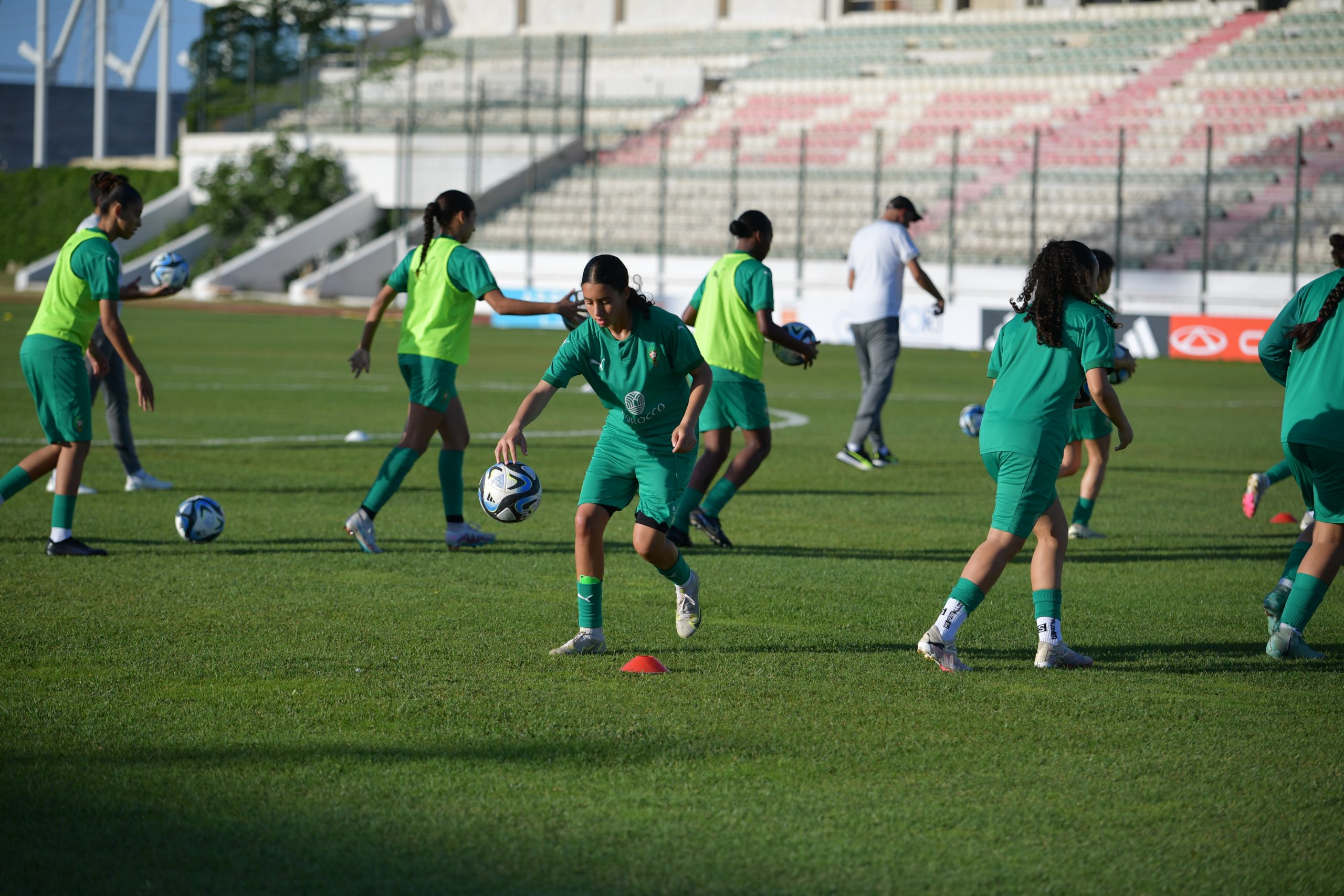 المنتخب النسوي يجري آخر حصة تدريبية قبل مواجهة الجزائر