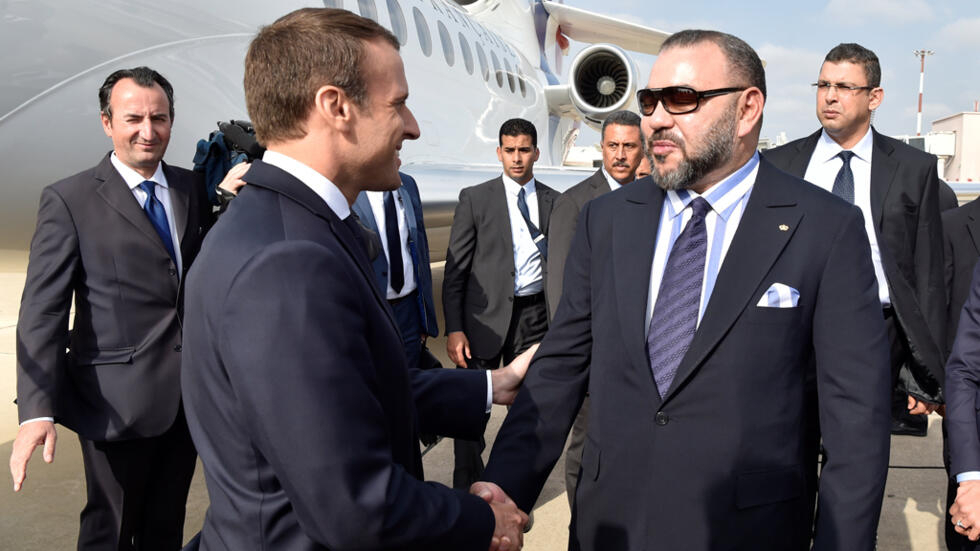 الملك يهنئ الرئيس الفرنسي ماكرون