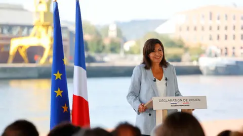 عمدة باريس تشيد بقرار فرنسا دعم سيادة المغرب على صحرائه
