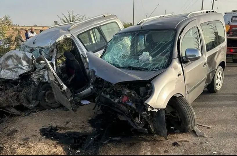 كسيـ.ـدة خايبة.. مصرع 7 أشخاص في اصطدام سيارتين نواحي برشيد