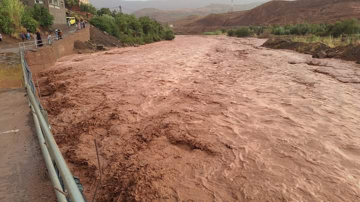 طاطا تحت رحمة أمطار طوفانية وطوارئ قصوى شملت مكناس وأقاليم بالجنوب الشرقي