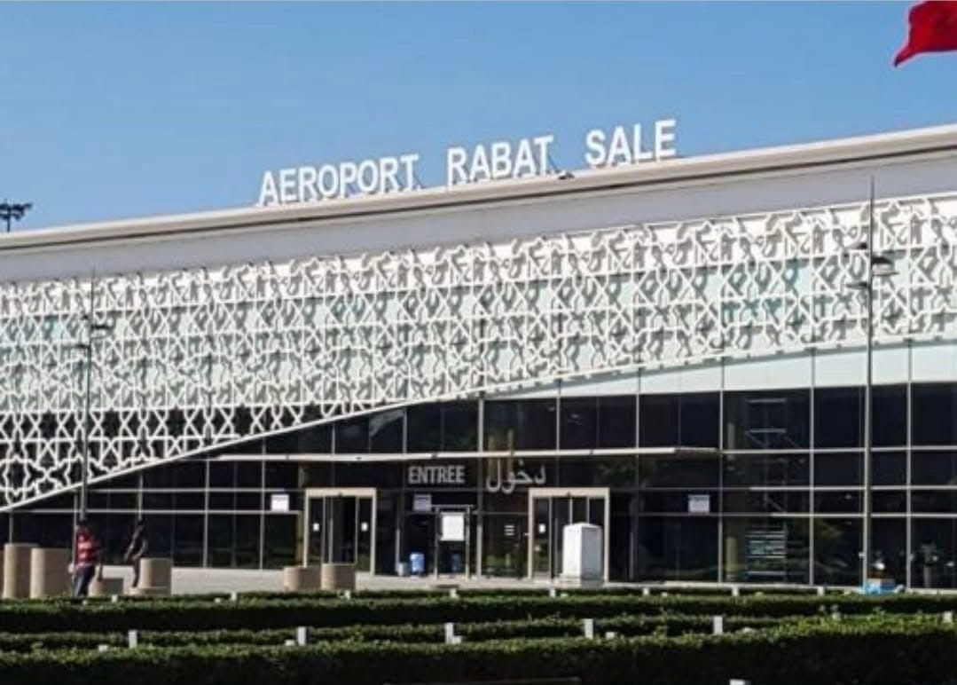 بين الرباط وليون. كتبت قصة محنة مغربية مسنة بمداد سوء المعاملة وفقدان حقيبة