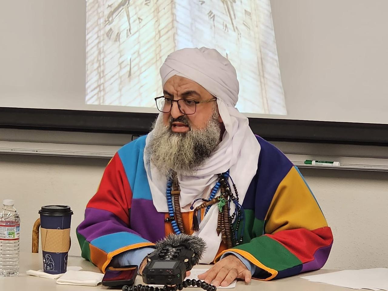 بتعاون مع جامعة كاليفورنيا. الشيخ محمد فوزي الكركري يؤطّر جلسة عمل بأمريكا
