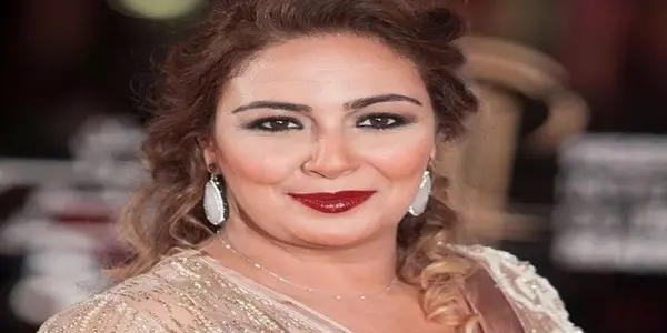 حنان الإبراهيمي تُفجع بوفاة والدتها:” أمي لحبيبة..المسامحة ما سلمتش عليك”-الصورة