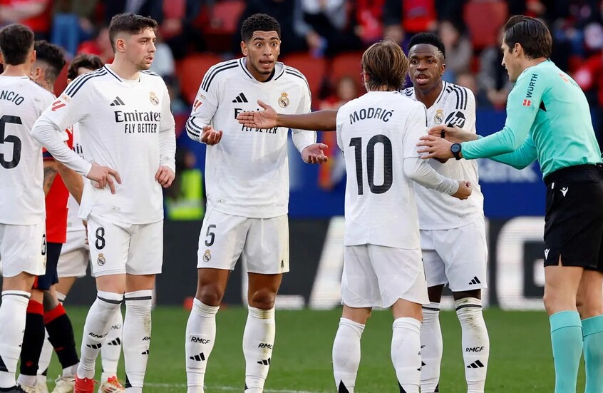 ما سبب طرد بيلينغهام في مباراة الريال مع أوساسونا؟