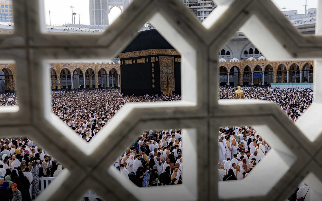 من قلب الريف المغربي إلى رحاب الحرمين رحلة إيمانية تروي قصة التعاون المغربي السعودي
