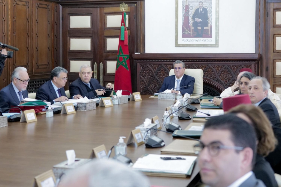 الحكومة تصادق على إحداث منطقة التصدير الحرة طنجة طيك