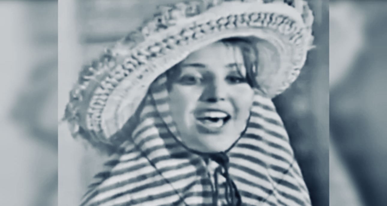 ليلة غنت نعيمة سميح للمعتقلين السياسيين ” ياك أجرحي”