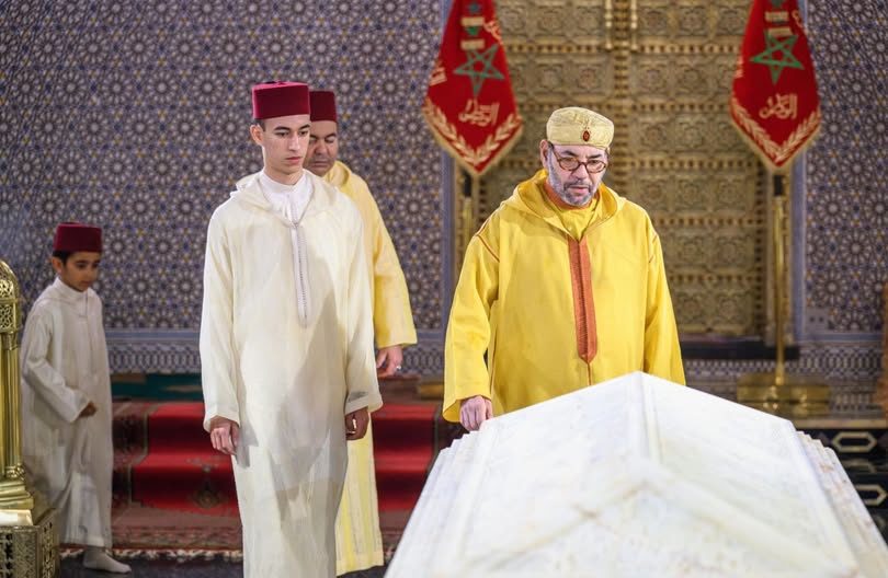 الملك يترحم على روح جده الملك محمد الخامس