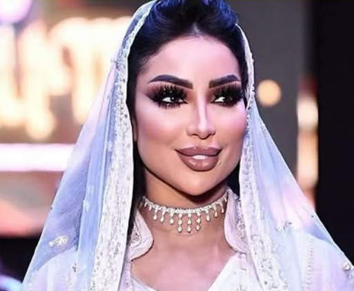 في آخر ظهور لها.. دنيا بطمة تتألق بقفطان أسود ملكي (الصورة)