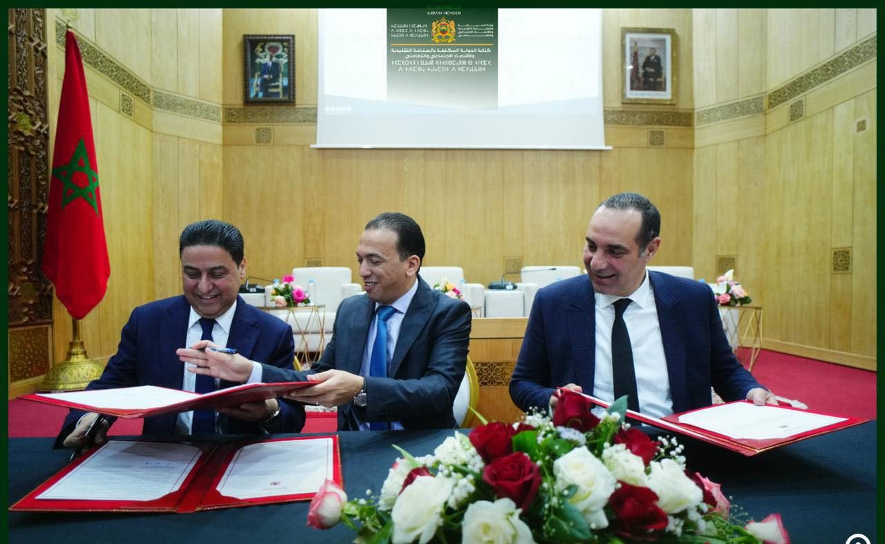 السعيدي يشرف على توقيع اتفاقية شراكة لإنعاش صادرات الصناعة التقليدية