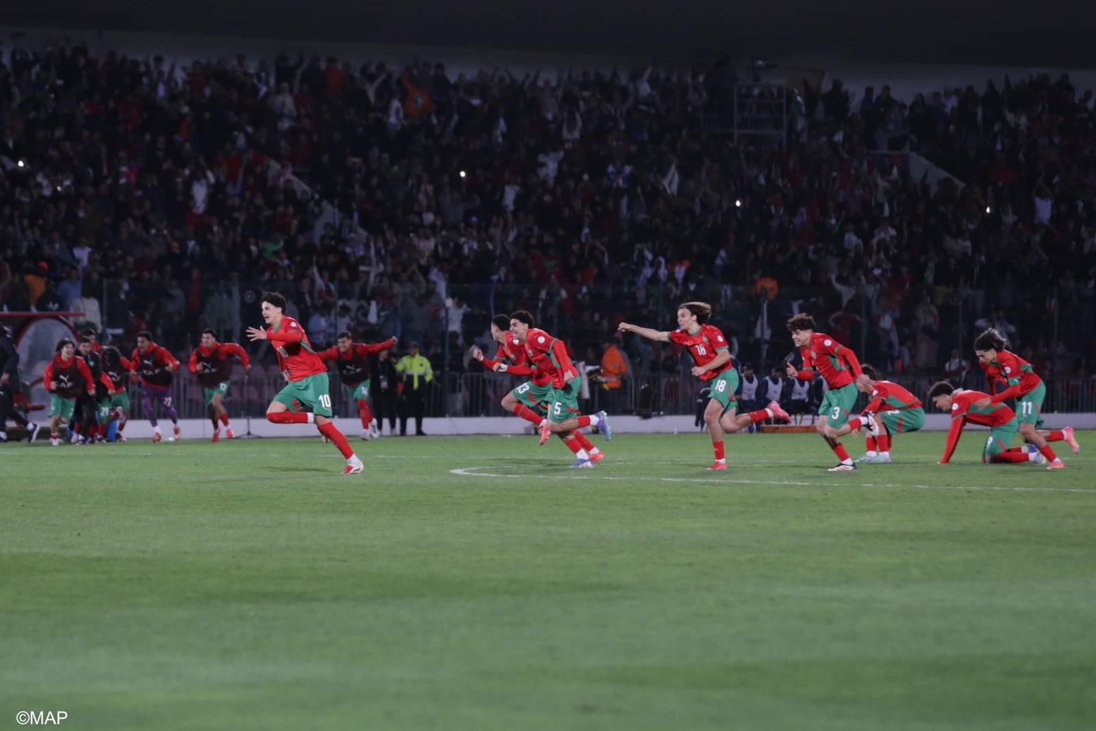 كان الفتيان.. الحارس بلعروش يقود الأشبال للنهائي