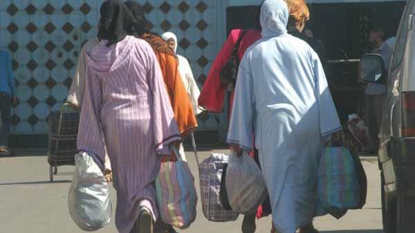 قفة عيد الفطر. ضبط حلويات مخلوطة بـ”القرقوبي” مسربة إلى سجناء ببعض السجون