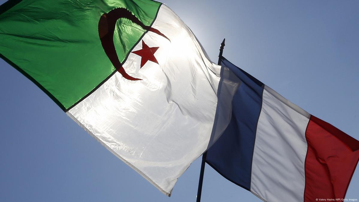 الجزائر تمهل 12 موظفًا من السفارة الفرنسية 48 ساعة لمغادرة البلاد وهذا رد باريس
