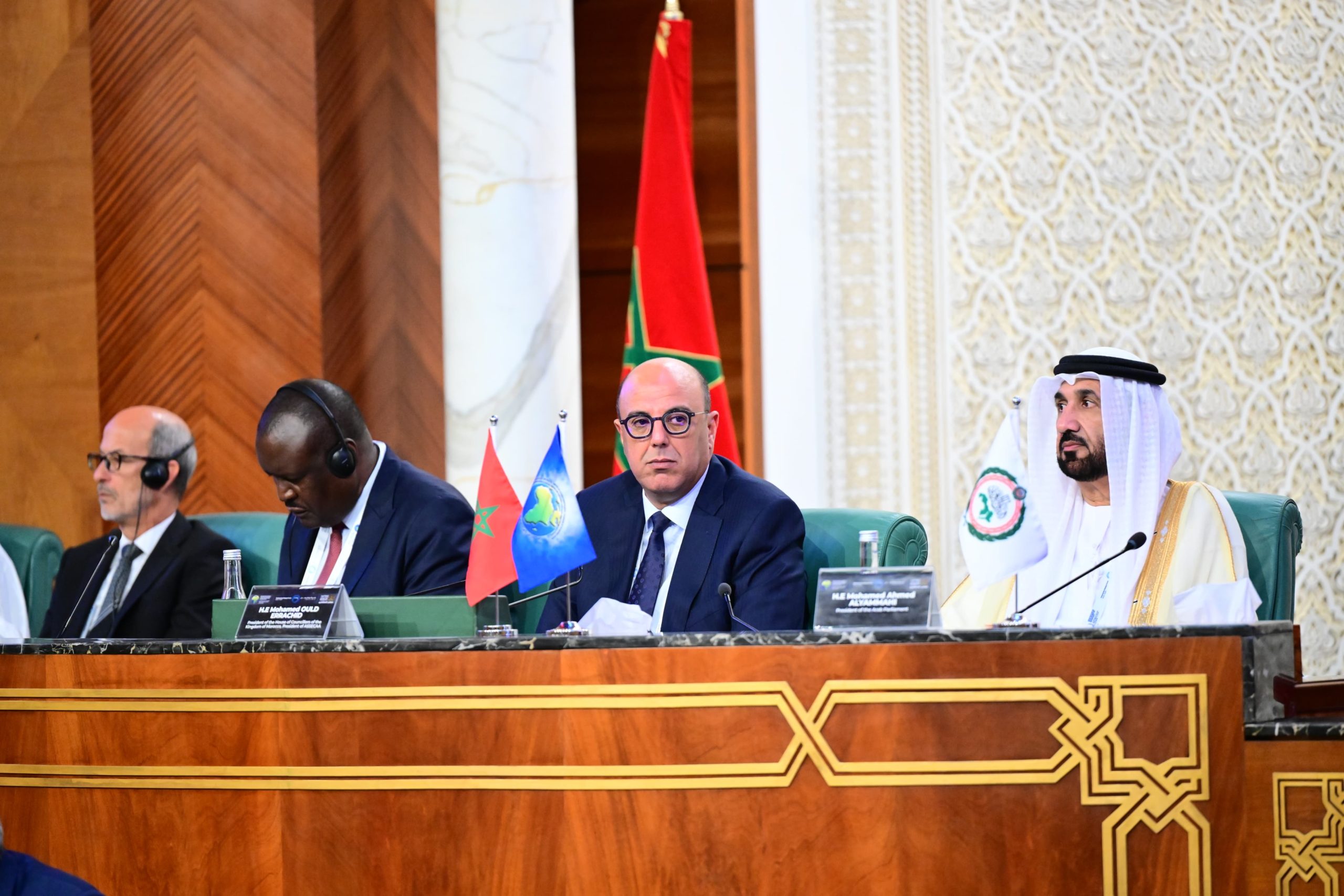 محطة استثنائية في تاريخ الديبلوماسية البرلمانية : ولد الرشيد  يجمع رؤساء وممثلي كافة الاتحادات الجهوية الإفريقية والأمريكولاتينية إلى جانب نظرائهم بالعالم العربي و رؤساء وممثلي المجالس في آسيا في المنتدى البرلماني جنوب – جنوب