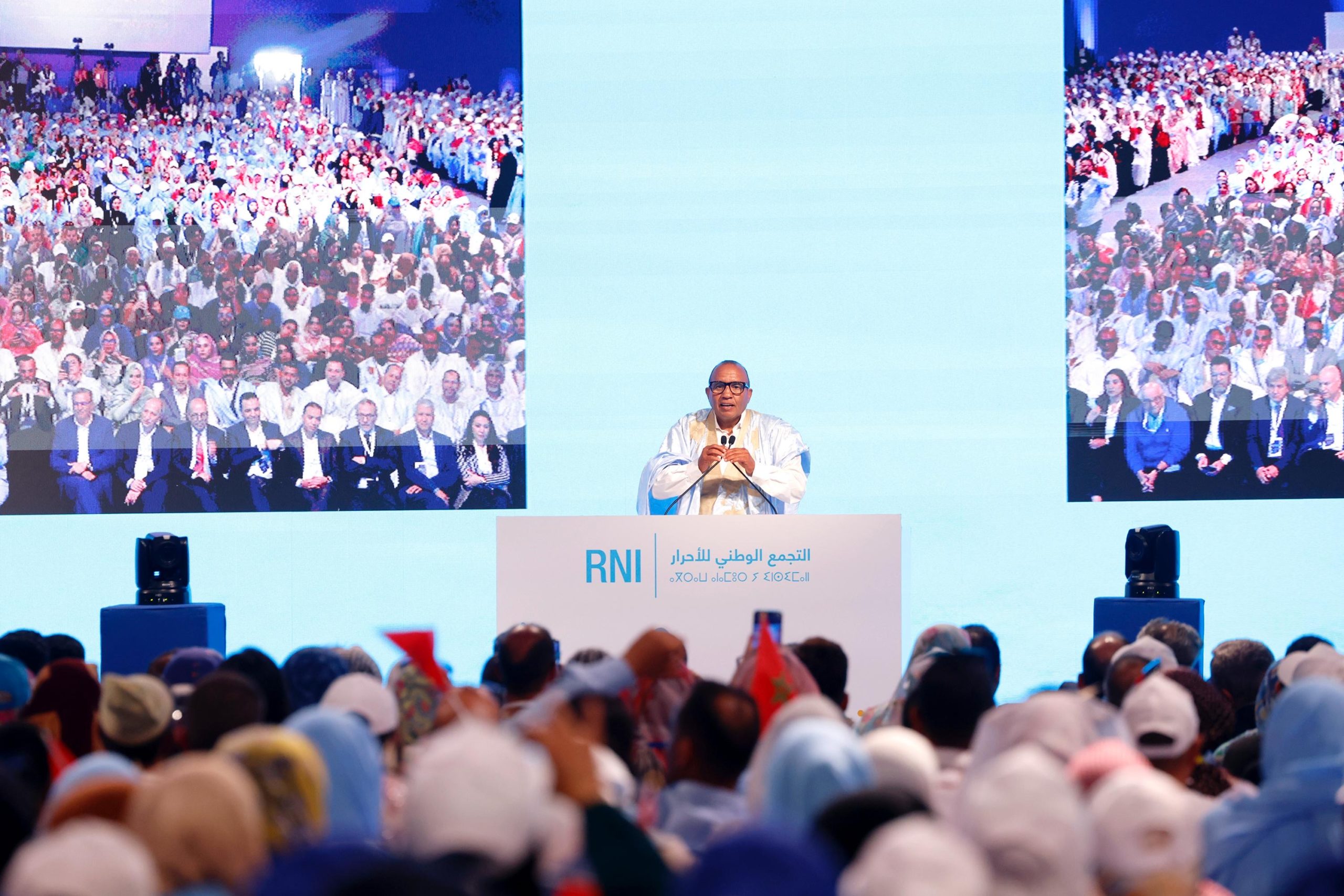 حرمة الله: أخنوش يمارس السياسة بأخلاق أولاد الناس وبمبدأ “أغاراس أغاراس”