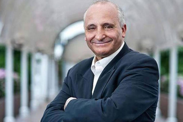 رشيد اليزمي يحقق إنجازًا علميًا جديدًا.. براءة اختراع أمريكية لتقنية رائدة في سلامة البطاريات