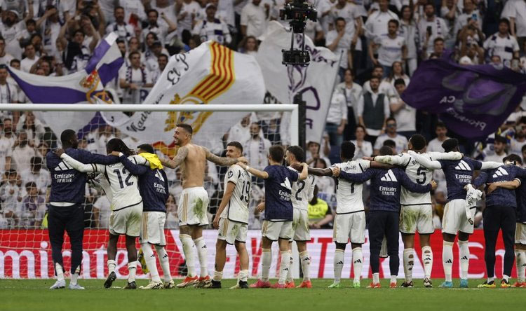 نجم ريال مدريد يعلن اعتزاله