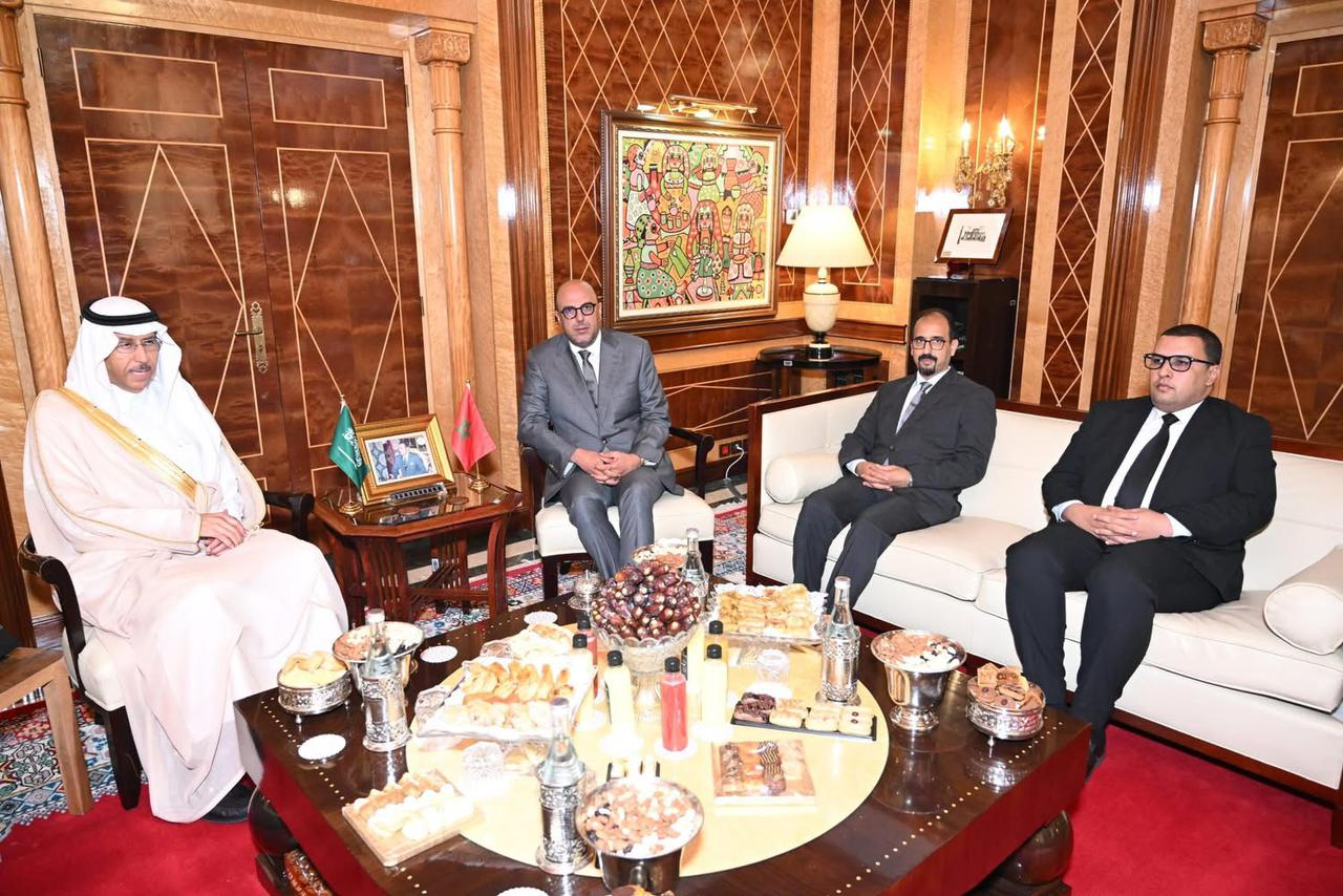 رئيس مجلس المستشارين يستقبل سفير المملكة العربية السعودية