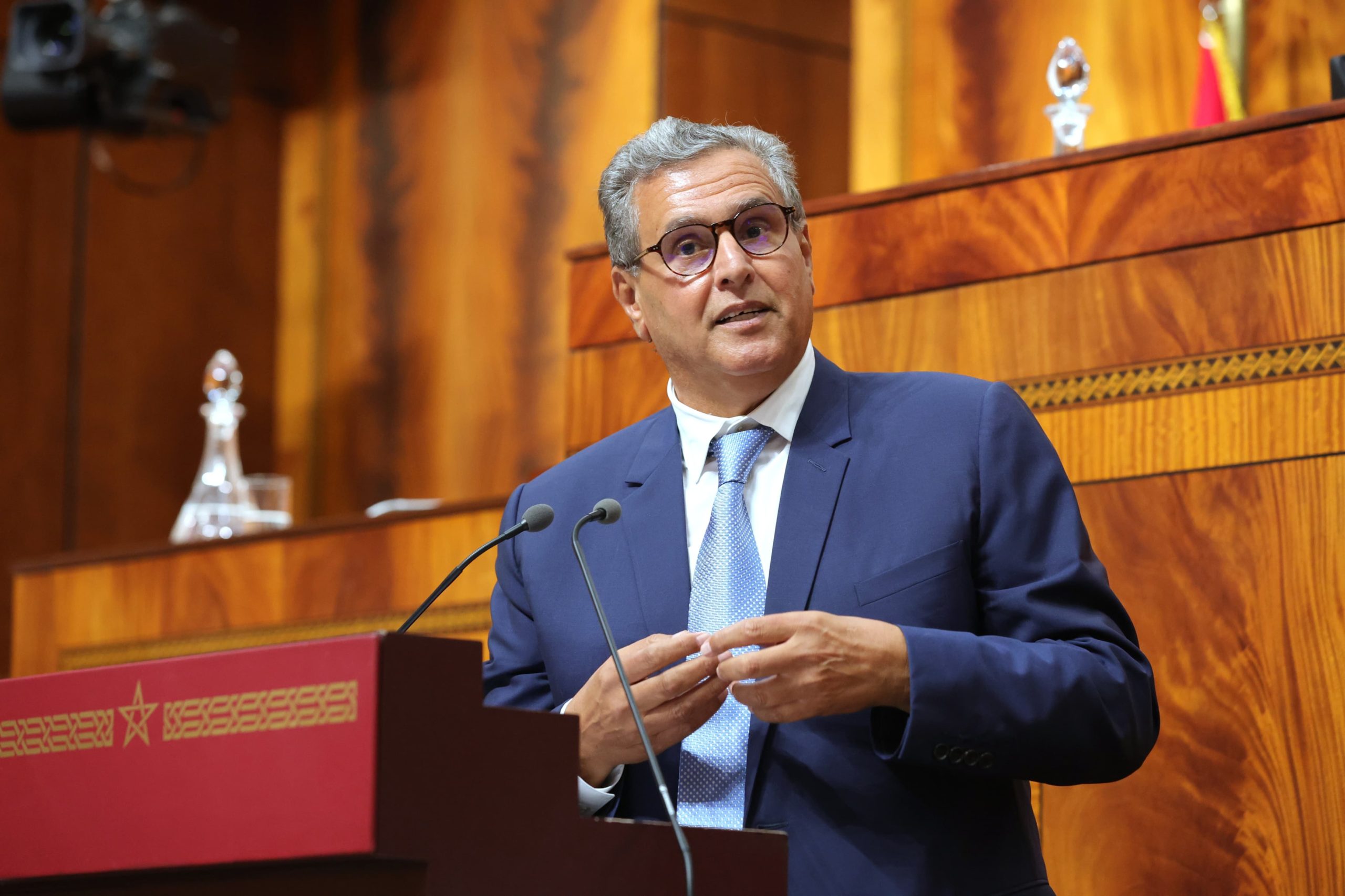 بمجلس النواب.. أخنوش يستعرض الإجراءات الحكومية لتقليص هجرة الأطباء المغاربة إلى الخارج