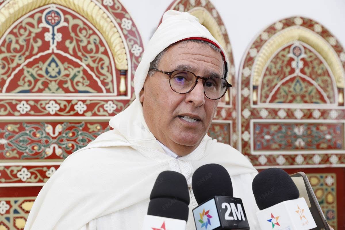 أخنوش. الحكومة معبأة خلف صاحب الجلالة الملك محمد السادس