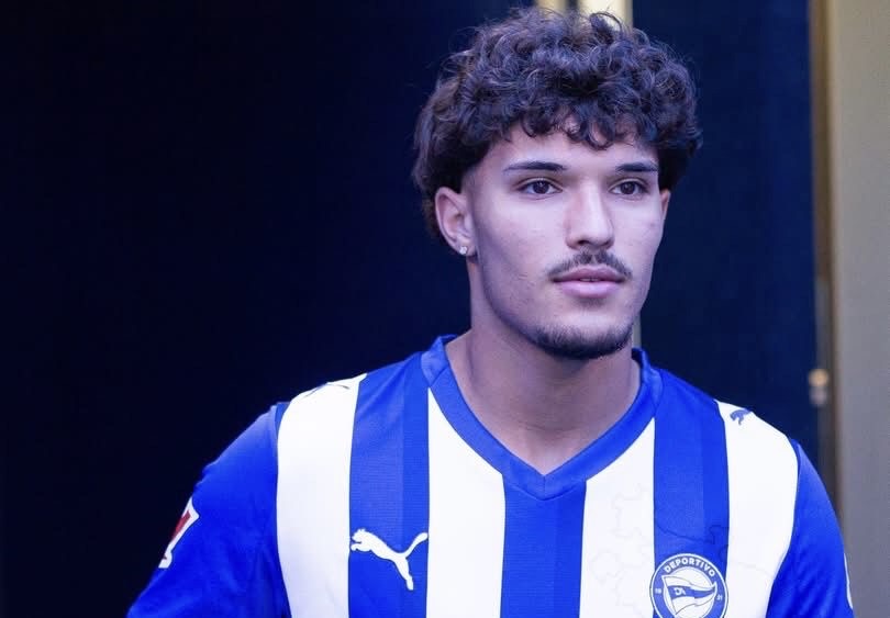 ديبورتيفو ألافيس يقدم لاعبه المغربي الجديد يوسف لخديم