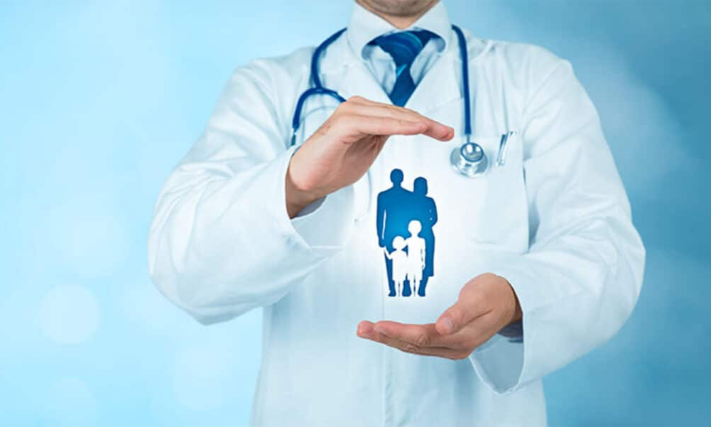 قانون التأمين الإجباري عن المرض.. لبنة أساسية لضمان الكرامة الصحية للمواطنين