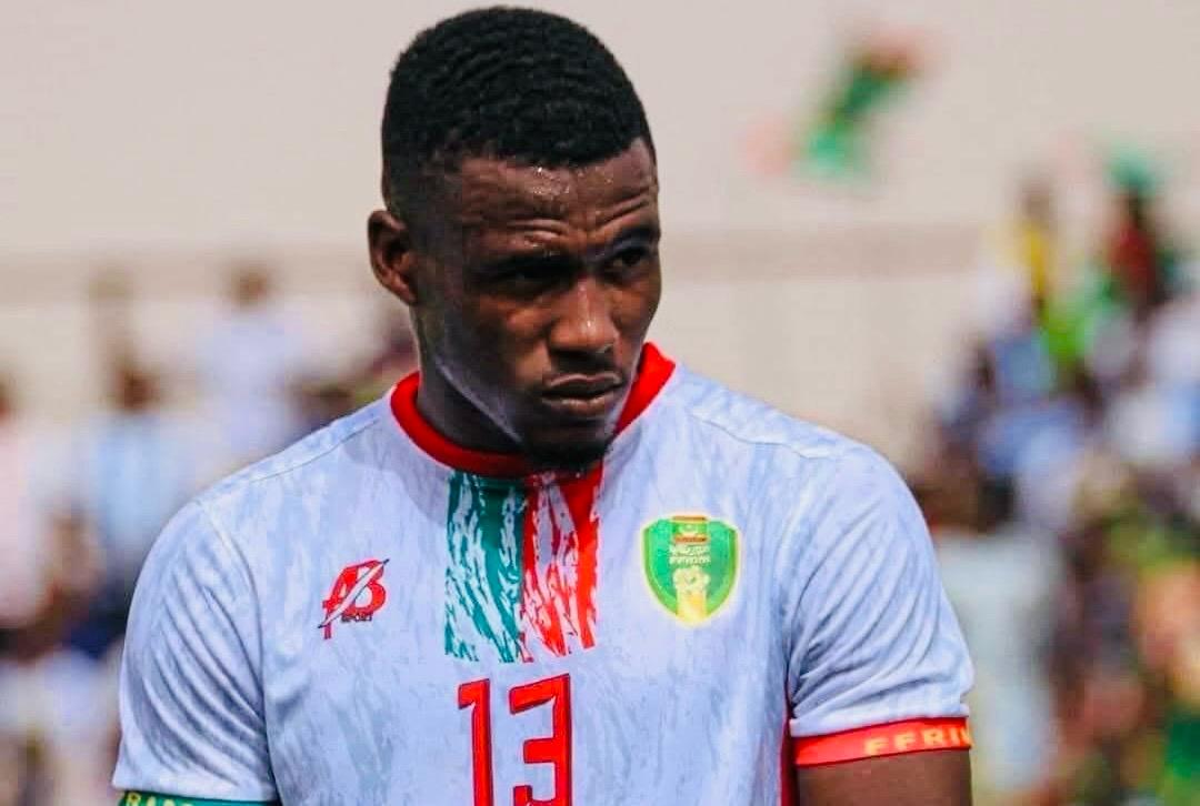 الجيش الملكي يتعاقد مع الدولي الموريتاني نوح العبد.. وهذا هو مبلغ الصفقة