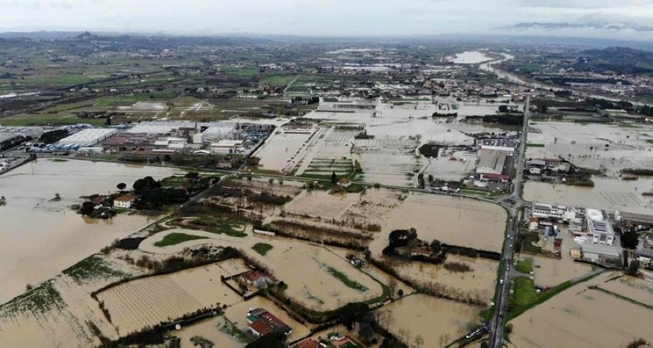 إيطاليا في حالة تأهب قصوى بسبب عواصف مفاجئة وفيضانات جارفة