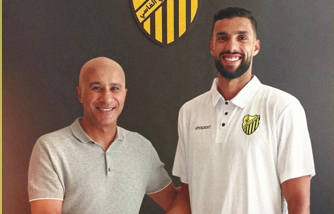 بعد تجربة بالخليج.. عادل الرحيلي يعود للدوري المغربي من بوابة “الماص”