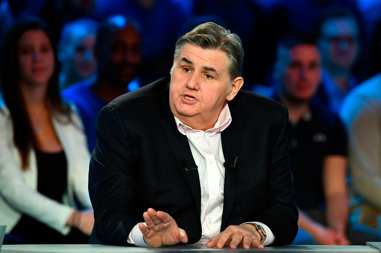 سباق حكيمي وديمبيلي.. كبير محللي فرنسا يلقن درساً لأصدقاء لخليفي في بين سبورت