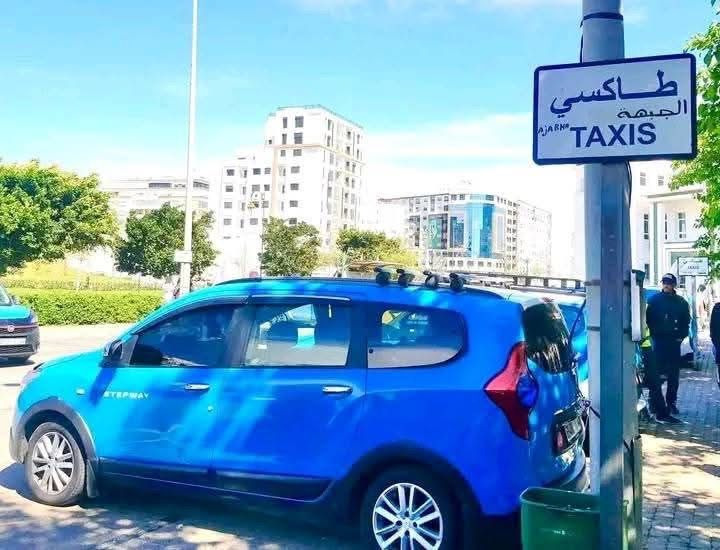 يهم زوار تطوان والنواحي.. هذه أثمنة التنقل عبر سيارات الأجرة  الكبيرة