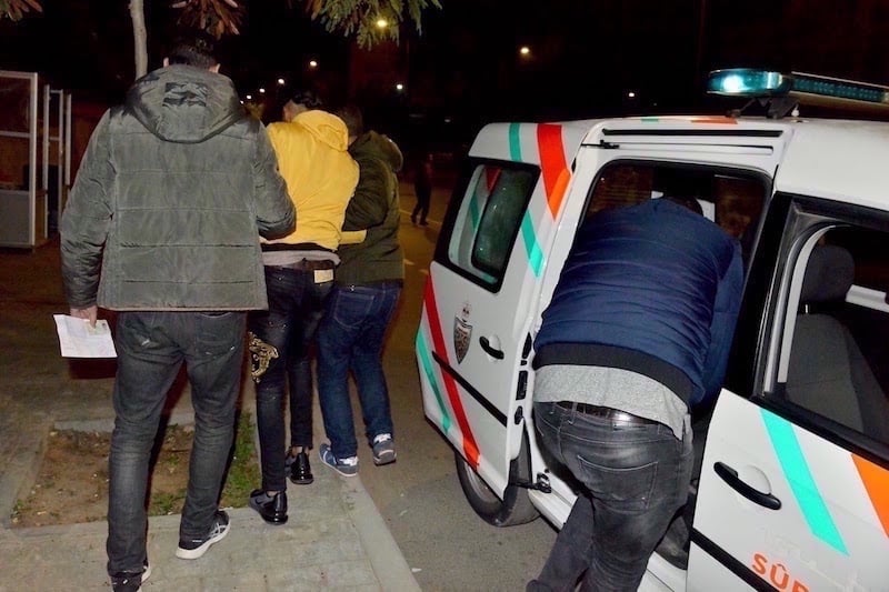 أولاد تايمة.. تفكيك عصابة متخصصة في التزوير والنصب على المواطنين بوعود عمل وهمية