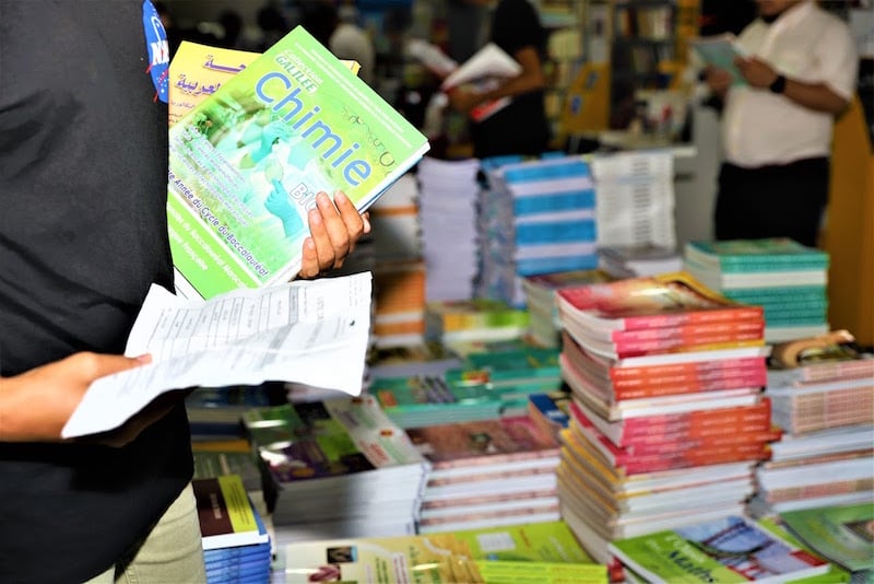 رابطة الكتبيين تحذر من فيديوهات تروج لتخفيضات وهمية على الكتب المدرسية