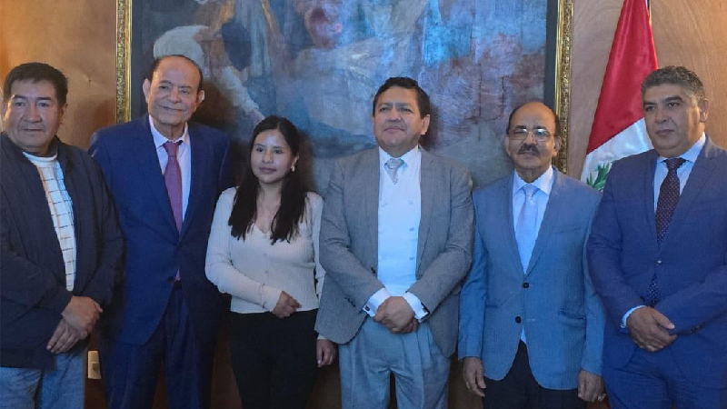 وفد من “المستشارين” يتباحث مع الرئيسة الجديدة للبرلمان الأنديني