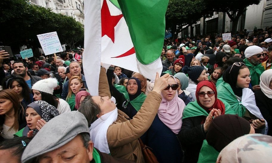 الجزائر ترفض رسميا الترخيص لمسيرات مؤيدة للفلسطينيين