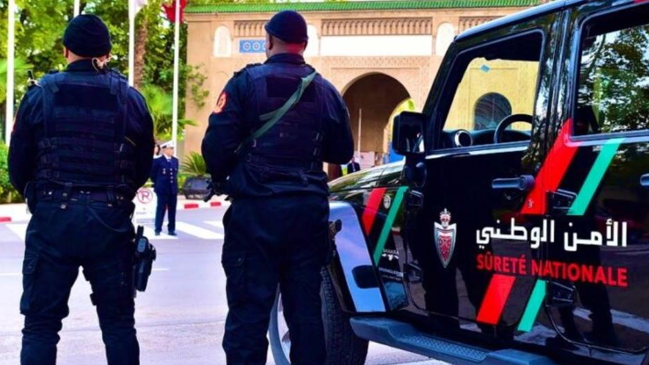 ولاية أمن أكادير تتفاعل مع فيديو لشبان يتراشقون بالحجارة في الشارع العام