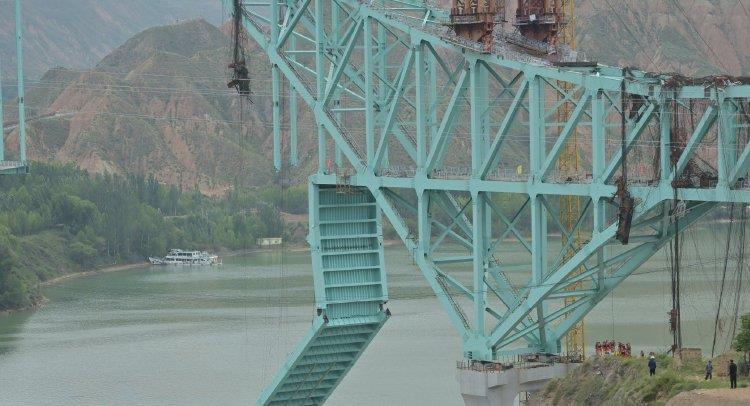 10 قتلى إثر انقطاع سلك في موقع بناء جسر في الصين