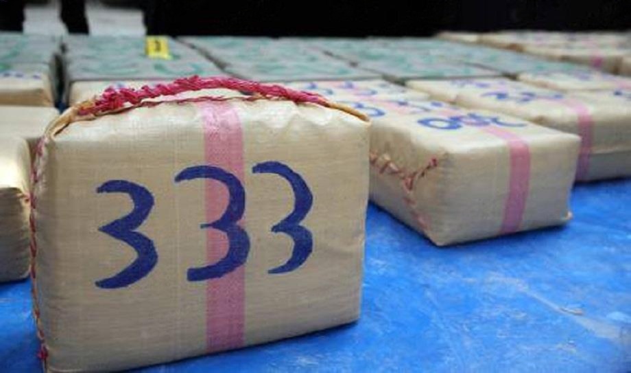 إجهاض محاولة تهريب للمخدرات وتنظيم الهجرة غير المشروعة وحجز طن و922 كيلوغراما من مخدر الشيرا