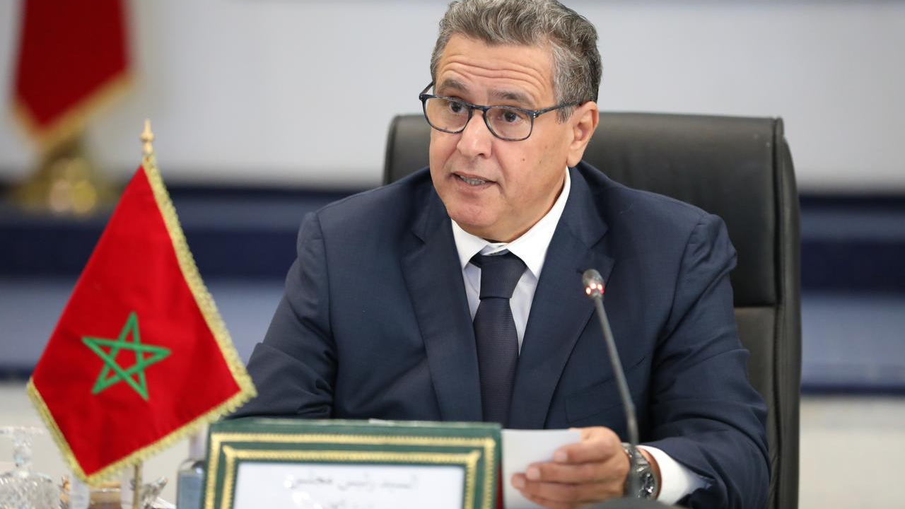 حكومة أخنوش تستحضر خطاب العرش في تحديد أولويات مالية 2026