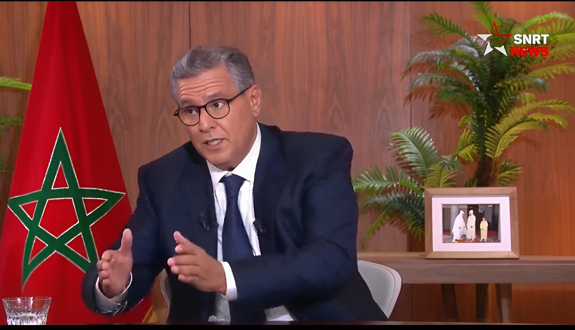 أخنوش يرد على “تغول الأغلبية” ويصنف المعارضة إلى قسمين