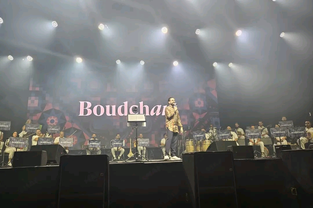 أمين بودشار يضيء “دوم دو باريس” بتحفة فنية.. عندما يصبح الجمهور “نجم الكورال”