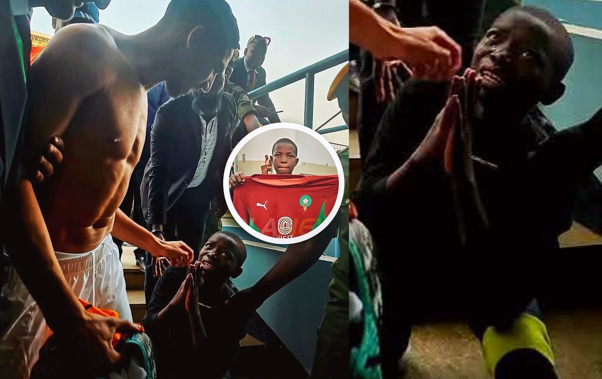 دموع طفل زامبي وتواضع حكيمي.. صورة تهز مواقع التواصل بعد مباراة الأسود