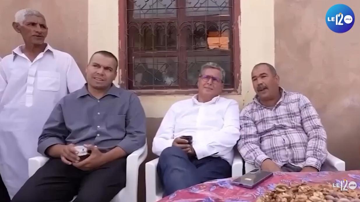 شاهد.. فلاحون في منطقة الحوز فرحانين بزيارة أخنوش لمنطقتهم و”ضايفوه عندهم”