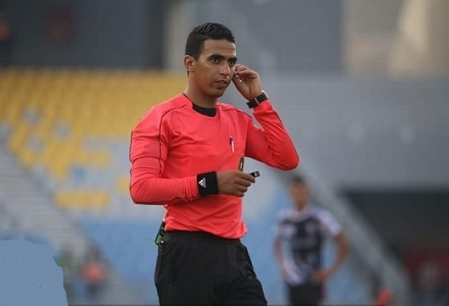 حكمان مغربيان ضمن طاقم تحكيم مباراة إيطاليا وأستراليا في مونديال الشباب