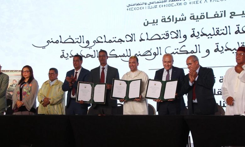 انطلاق “البطاقة المهنية الذكية” للصناع التقليديين.. 13 اتفاقية تمنح امتيازات غير مسبوقة