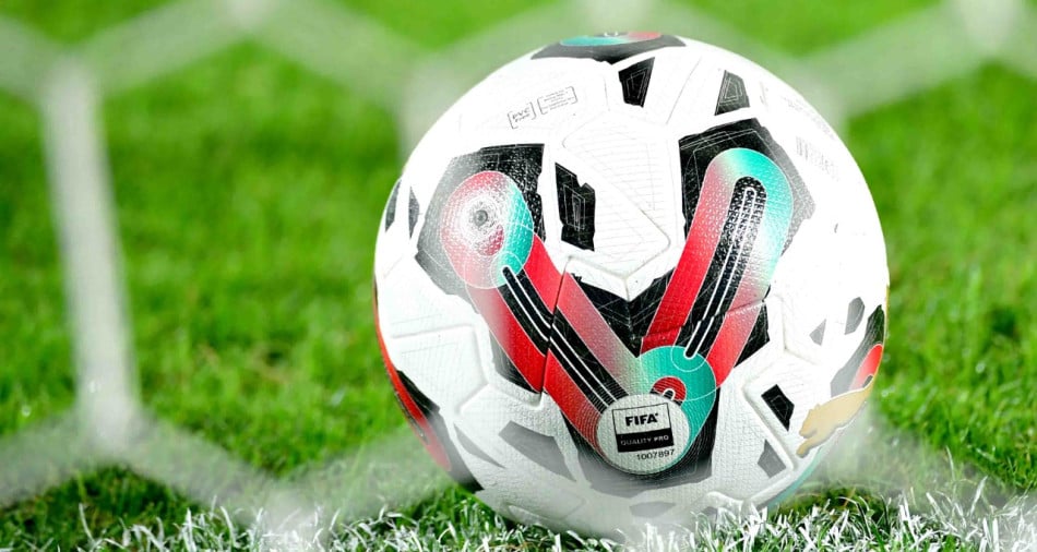 انطلاق البطولة الاحترافية.. برنامج المباريات والحكام