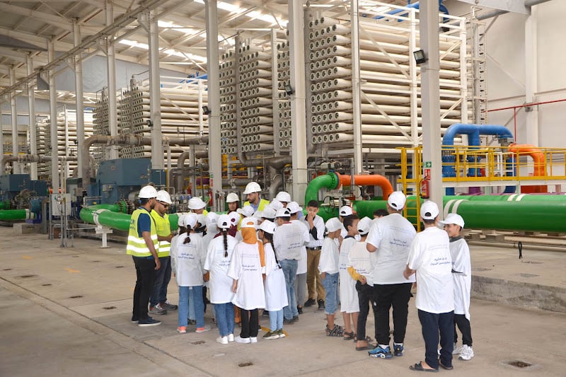 خطوة استراتيجية.. شركة (SEPROB) تتولى بناء محطة تحلية المياه في الدار البيضاء