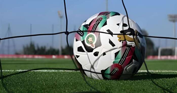 العصبة الاحترافية تصادق على ميثاق الأندية وتفرض قانوناً جديداً لجامعي الكرات