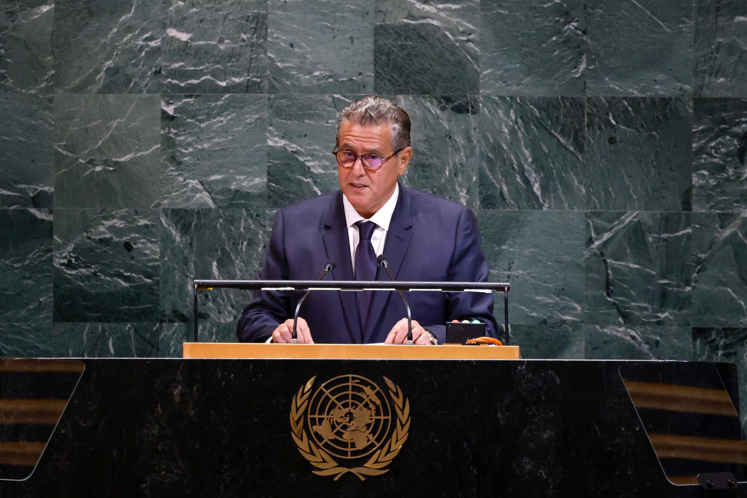 أخنوش: بفضل الرؤية الملكية الصحراء المغربية أصبحت أرضا زاخرة بالفرص ومنصة استراتيجية للسلام والتنمية المشتركة